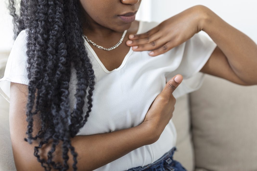 cancer-de-mama:-mulheres-negras-morrem-3,8-vezes-mais-que-brancas,-diz-inca
