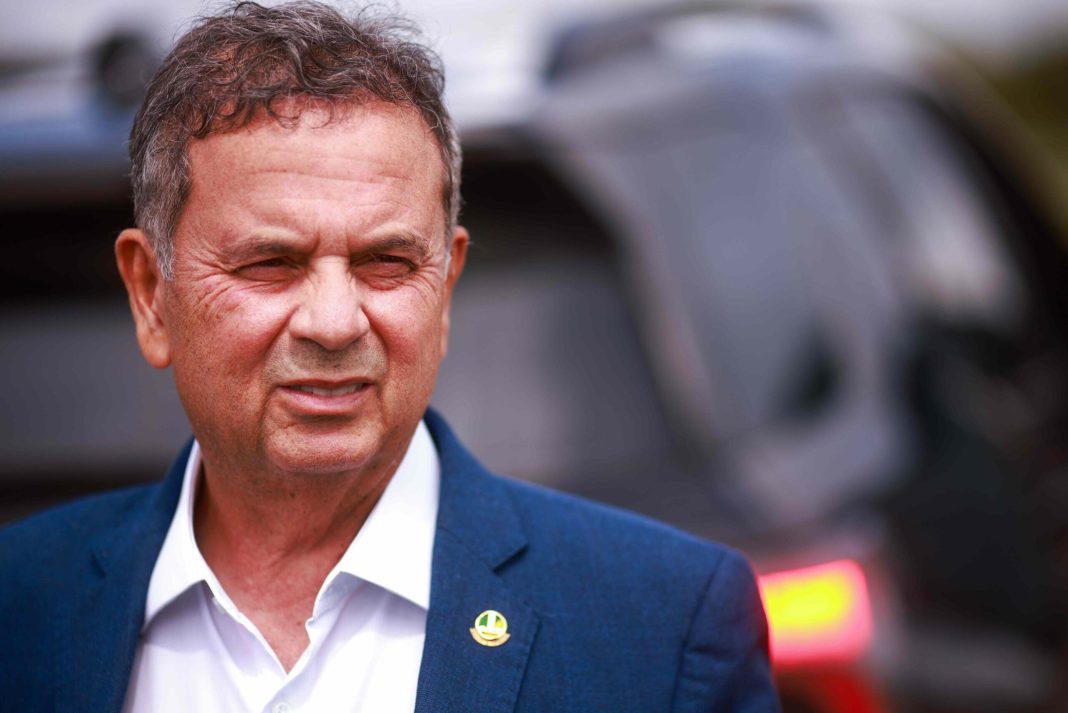 apos-carta-de-flavio,-marinho-diz-esperar-que-trump-nao-interfira-no-brasil