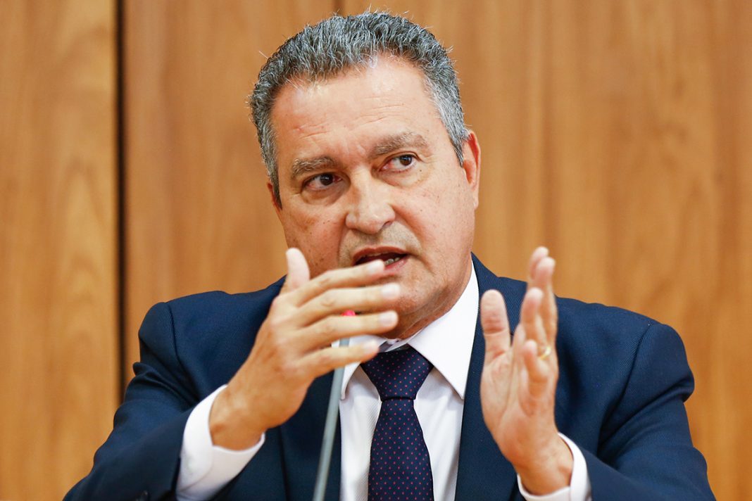 mercado-tambem-precisa-pensar-no-pais,-diz-rui-costa-apos-alta-do-dolar