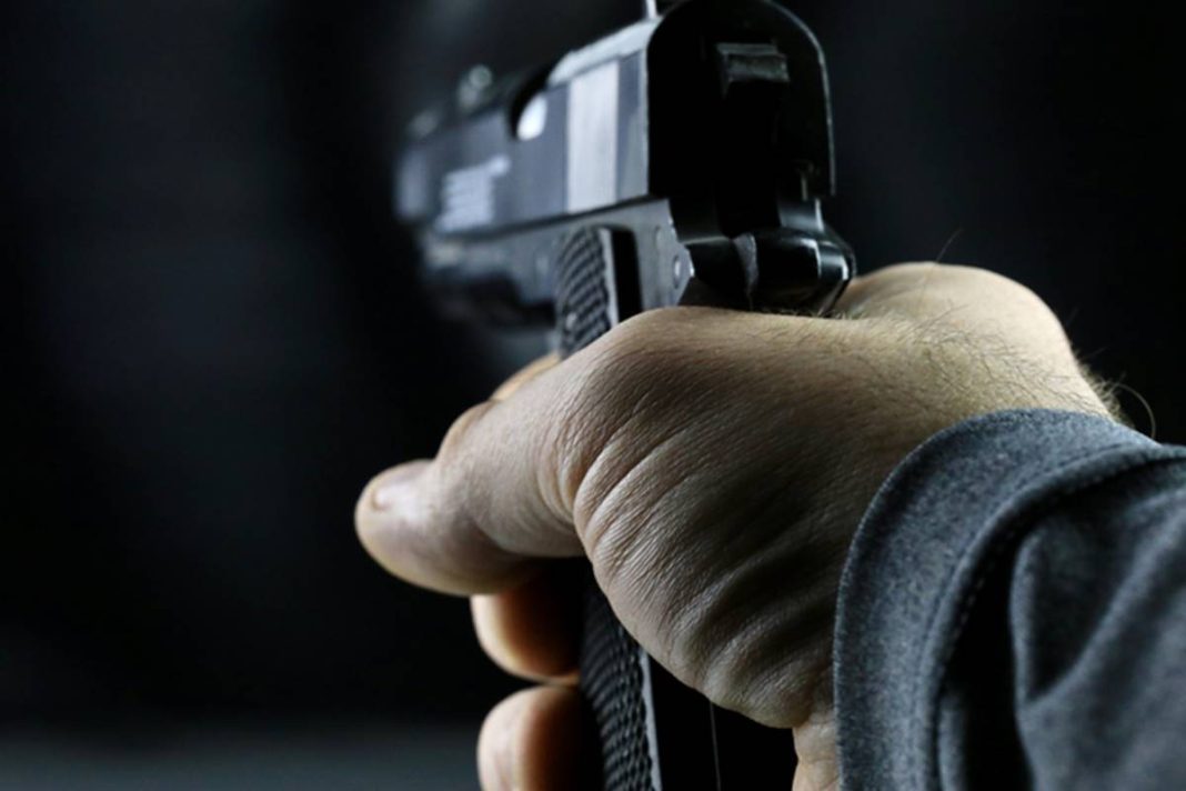 policial-civil-e-preso-apos-matar-amigo-a-tiros-em-casa-de-praia-na-bahia