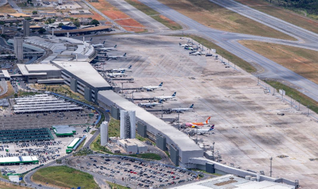 nevoeiro-causa-cancelamentos-e-desvios-de-voos-no-aeroporto-de-confins